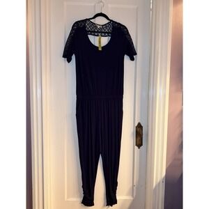 Gianni Bini Women's Navy Blue Romper With Lace Shoulder Detail Size M NWT